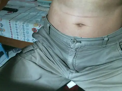 triangle0623 online show from 10.10.25