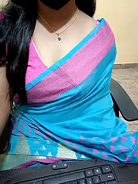 Snapshot of Nithya_05 chatting on 09.13.25 Nithya 05 online show from 09.13.25