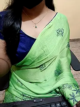 Snapshot of Nithya_05 chatting on 09.18.25 Nithya 05 online show from 09.18.25