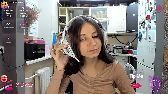  Nika Kik online show from 10.27.25