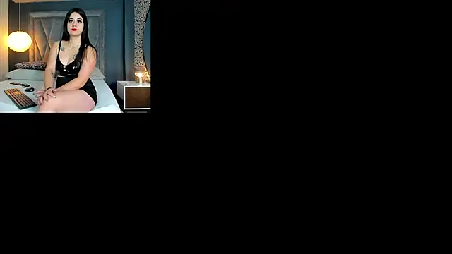 nahomi sweett online show from 01.28.25