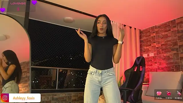 Snapshot of Ashleey_Fox chatting on 02.20.26 Ashleey Fox online show from 02.20.26