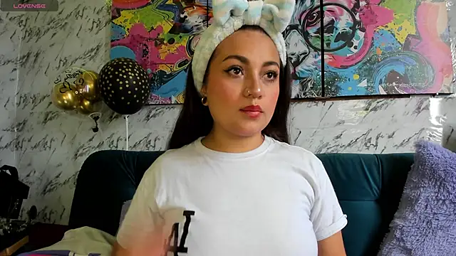 Snapshot of sofiaalopez2 chatting on 02.27.25 sofiaalopez2 online show from 02.27.25