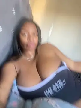 sammanta boobs online show from 12.08.24
