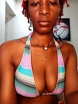 Ayrella02 online show from 11.14.25