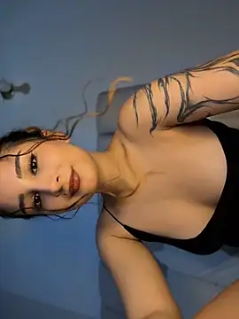 Mon Cherry online show from 04.17.26