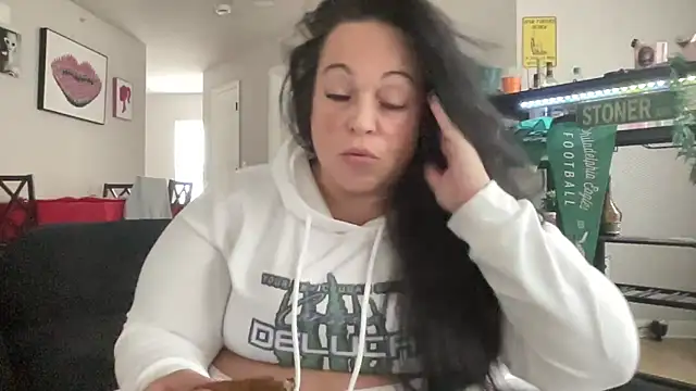 CarissmaDeLuca online show from 02.25.26