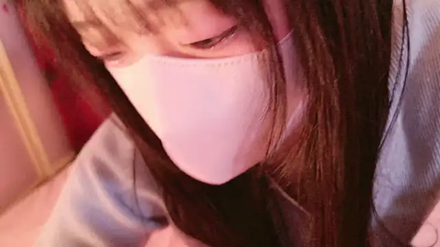 Snapshot of chan_yuma_tan chatting on 01.04.25 chan yuma tan online show from 01.04.25