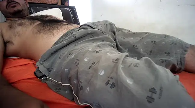 Snapshot of naughtymike0007 chatting on 01.19.25 naughtymike0007 online show from 01.19.25