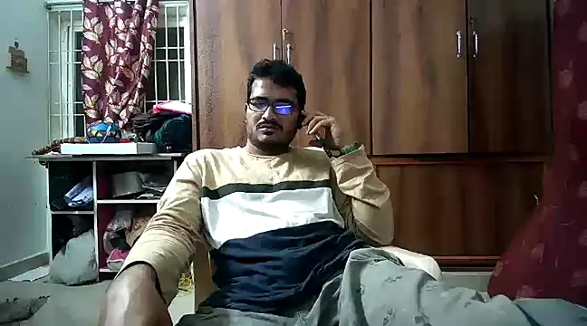 Snapshot of naughtymike0007 chatting on 01.22.25 naughtymike0007 online show from 01.22.25