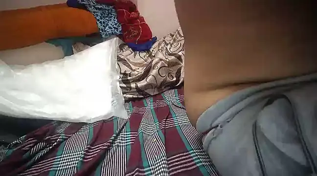 Snapshot of naughtymike0007 chatting on 03.19.25 naughtymike0007 online show from 03.19.25