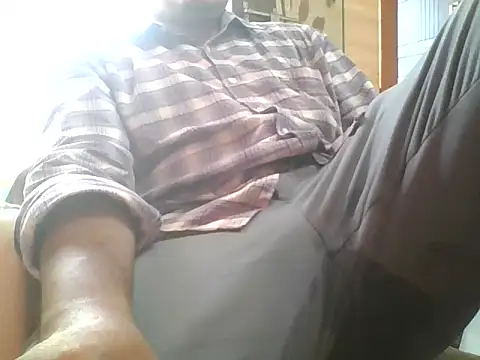 Snapshot of naughtymike0007 chatting on 10.03.25 naughtymike0007 online show from 10.03.25