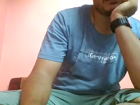 Snapshot of naughtymike0007 chatting on 10.13.25 naughtymike0007 online show from 10.13.25