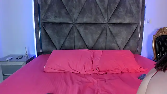 Deiisy Queen online show from 01.13.25