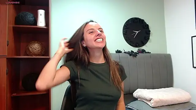 sofia her online show from 12.06.24