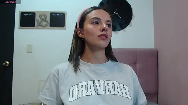 sofia her online show from 01.15.25