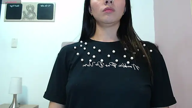 sofia her online show from 02.21.25