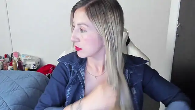 Andreina Suann online show from 01.22.25