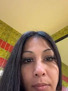 Snapshot of Gin4Cole chatting on 03.09.25 Gin4Cole online show from 03.09.25