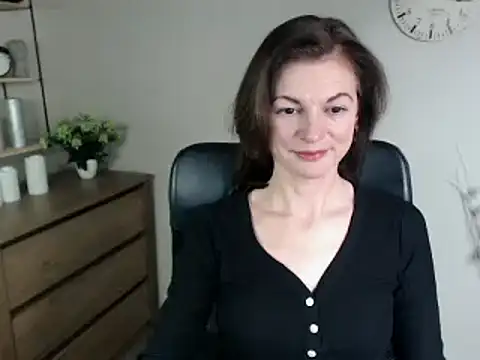 VivianWILD online show from 12.17.24