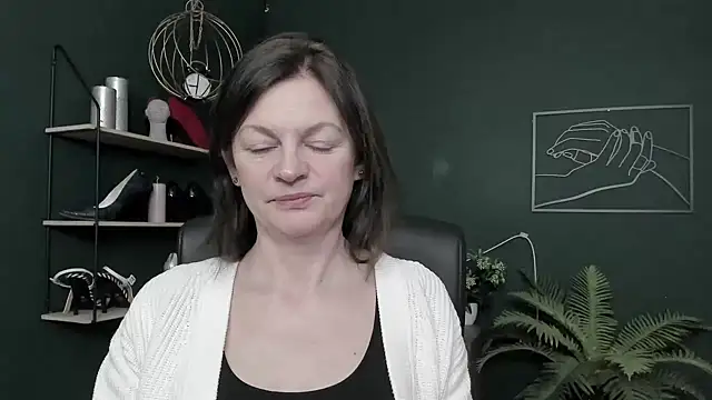 VivianWILD online show from 02.05.26