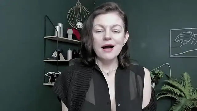 VivianWILD online show from 03.27.26