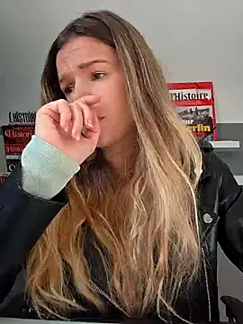 lucie mehott online show from 10.02.25