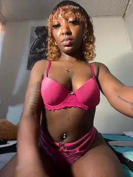 Snapshot of TeenieReeny chatting on 12.29.24 TeenieReeny online show from 12.29.24