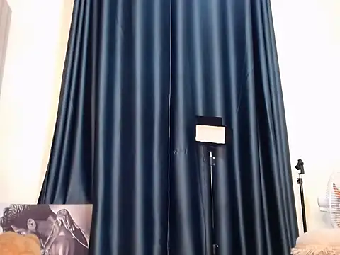 Snapshot of TeenieReeny chatting on 03.12.26 TeenieReeny online show from 03.12.26