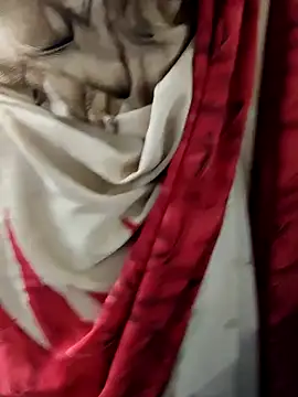 Snapshot of Januhot18 chatting on 12.18.24 Januhot18 online show from 12.18.24