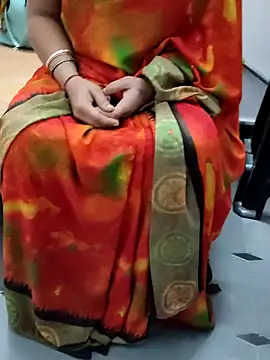 Snapshot of Januhot18 chatting on 12.22.24 Januhot18 online show from 12.22.24