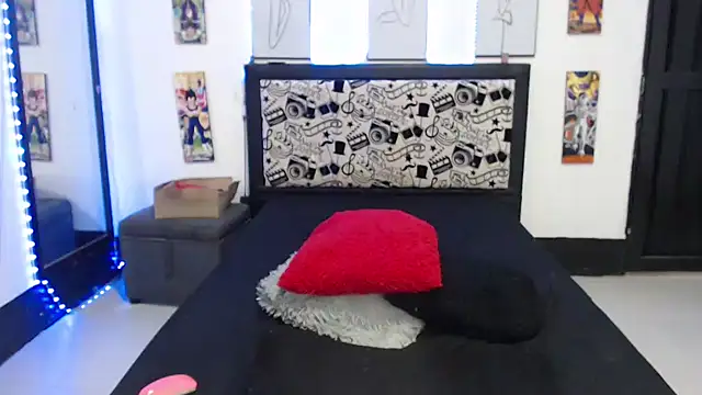 Snapshot of Rihana14 chatting on 03.15.25 Rihana14 online show from 03.15.25