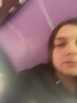 Snapshot of itzcheyduh chatting on 10.03.25 itzcheyduh online show from 10.03.25