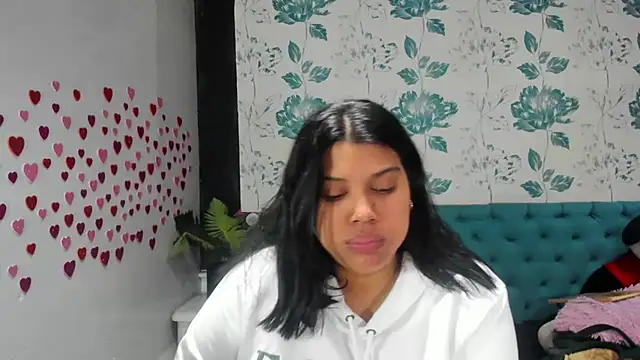 Snapshot of LindaBreeS chatting on 01.26.25 LindaBreeS online show from 01.26.25