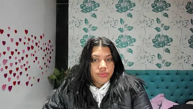 Snapshot of LindaBreeS chatting on 03.06.25 LindaBreeS online show from 03.06.25