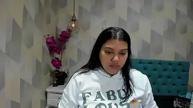 LindaBreeS online show from 10.02.25