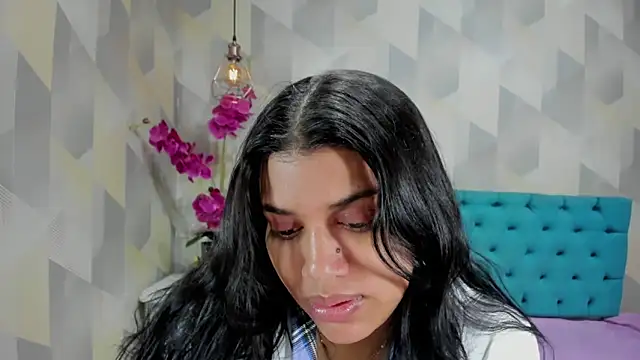 LindaBreeS online show from 10.17.25