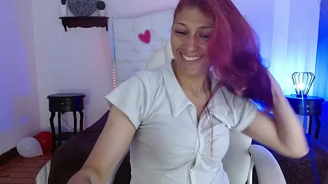 Snapshot of elena_detroya chatting on 02.12.25 elena detroya online show from 02.12.25