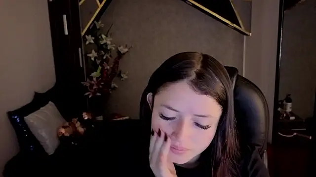 almma shy online show from 11.15.25