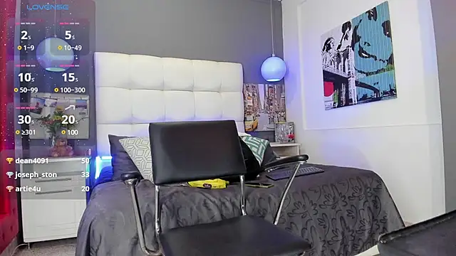Snapshot of THIAGOXBIG chatting on 01.10.25 THIAGOXBIG online show from 01.10.25