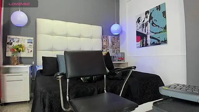 Snapshot of THIAGOXBIG chatting on 03.14.25 THIAGOXBIG online show from 03.14.25