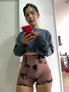 Snapshot of Nikothyna chatting on 02.19.26 Nikothyna online show from 02.19.26