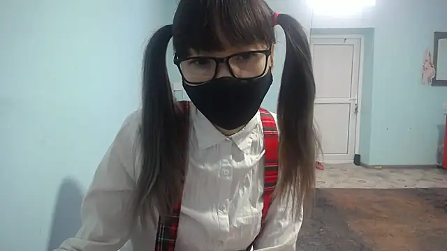 elllaaxx online show from 10.02.25