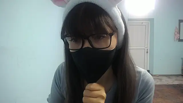 elllaaxx online show from 10.17.25