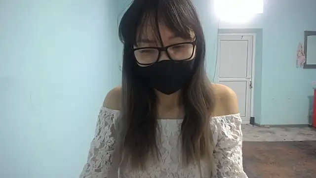 elllaaxx online show from 10.27.25