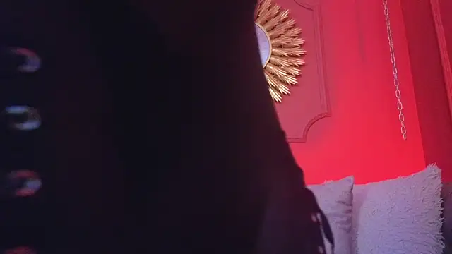 Julieta Russell online show from 11.13.25