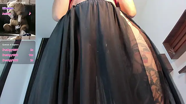 laurem-paulette online show from 12.14.24