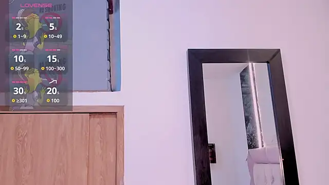 laurem-paulette online show from 10.08.25