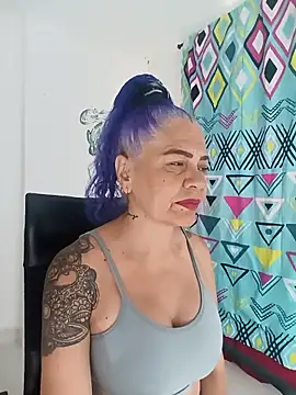 freyadevil333 online show from 10.30.25