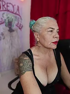 freyadevil333 online show from 03.26.26